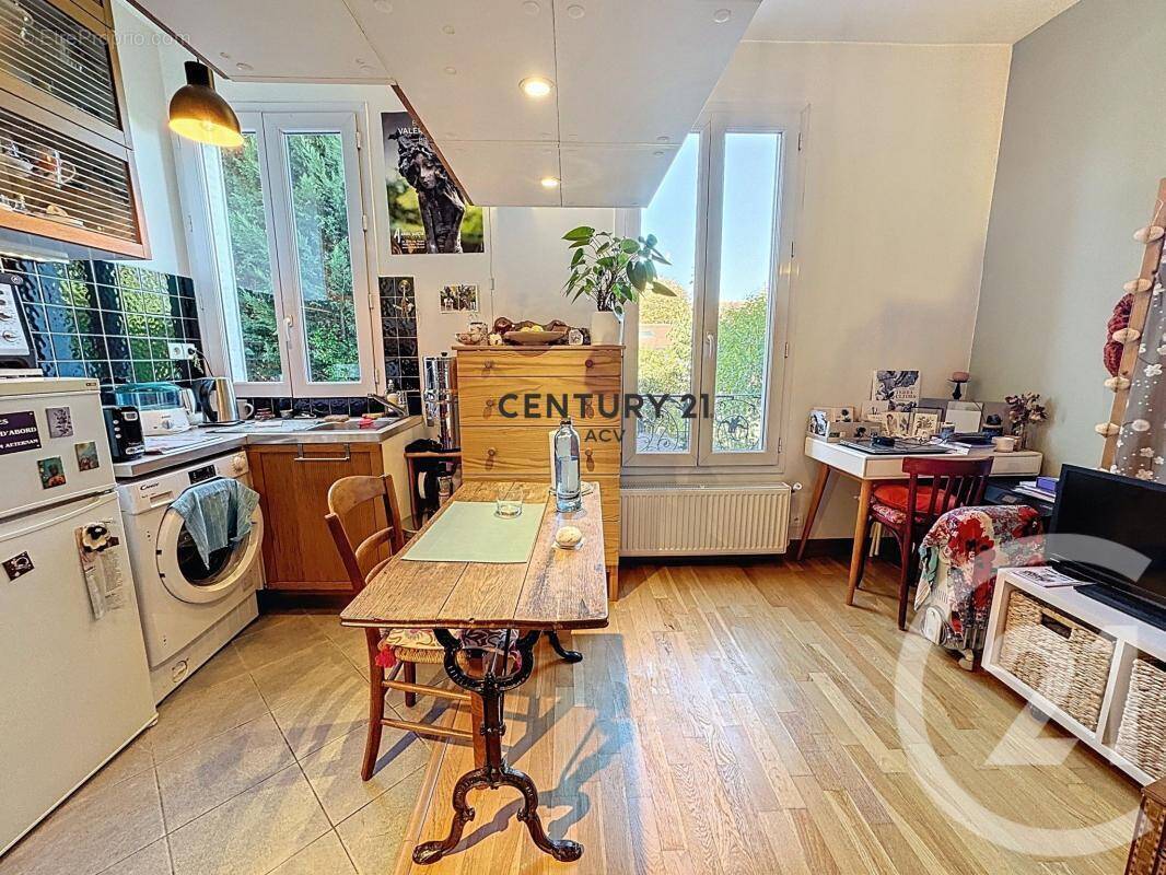 Appartement à MAISONS-ALFORT