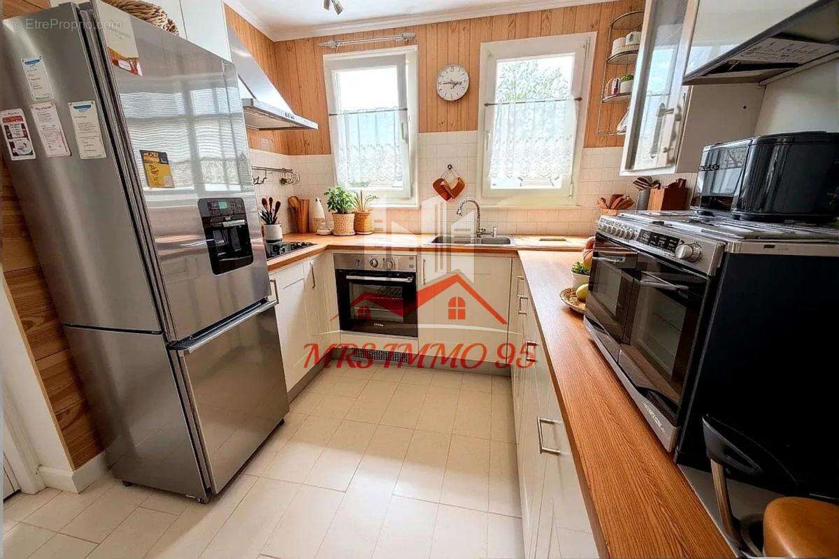 Appartement à SAINT-LEU-D&#039;ESSERENT