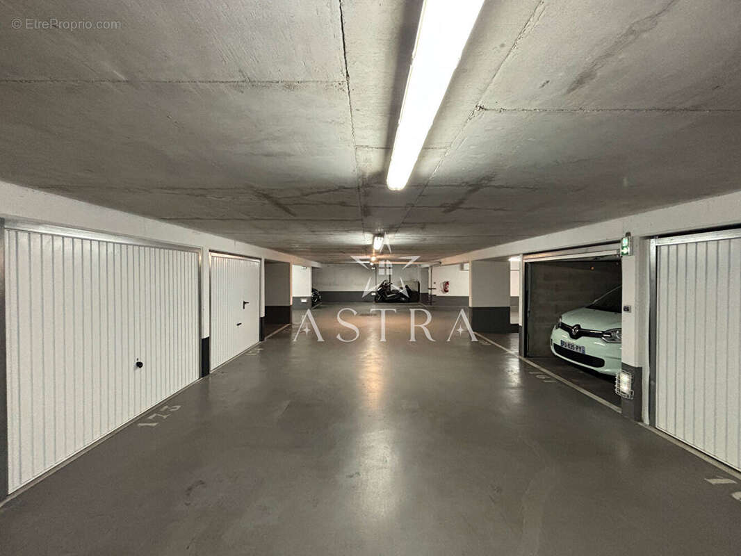 Parking à ANTONY