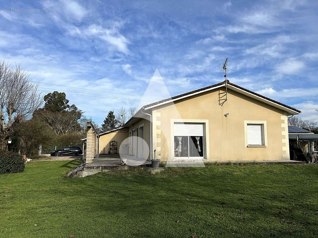 Maison à SAINT-DENIS-DE-PILE