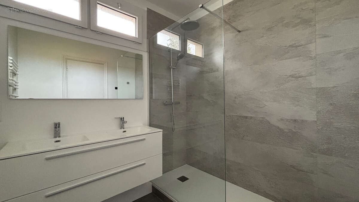 Appartement à NOISY-LE-ROI