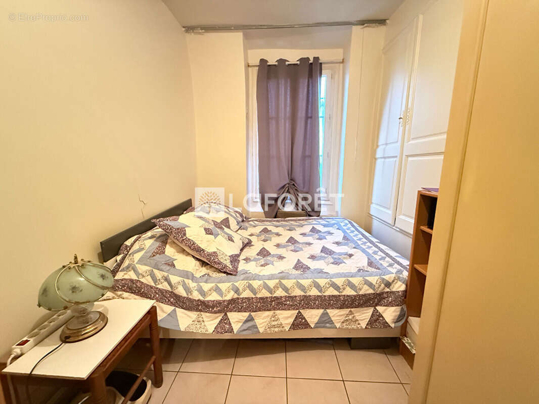 Appartement à PARIS-2E