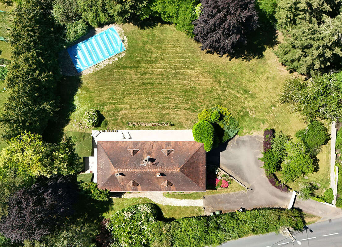 Maison à NEUVY