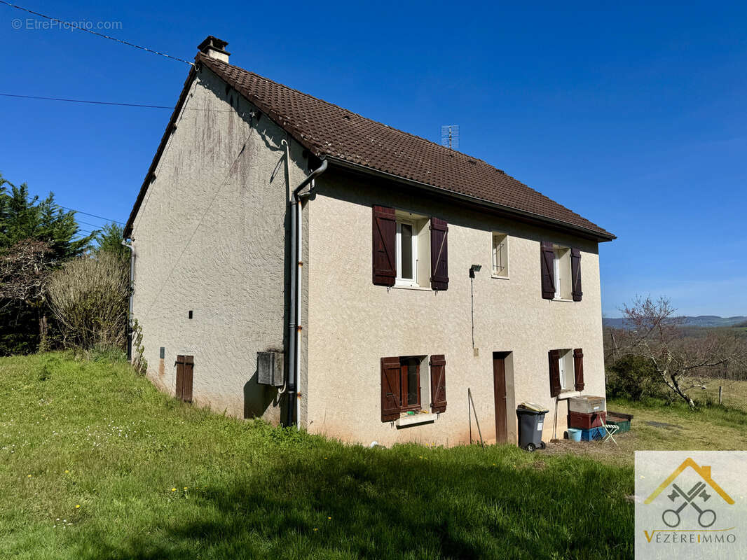 Maison à VARETZ