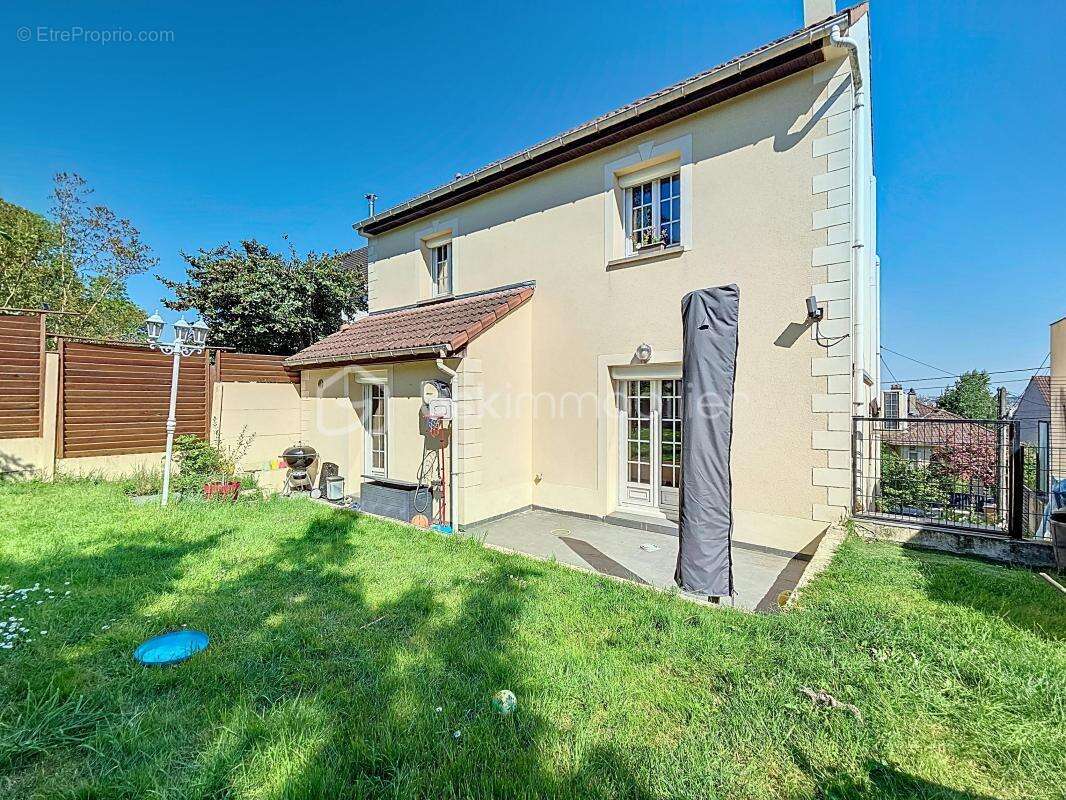 Maison à ROSNY-SOUS-BOIS