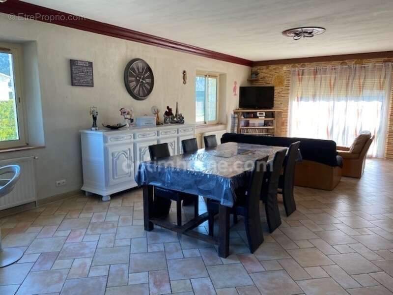 Maison à CASTILLONNES