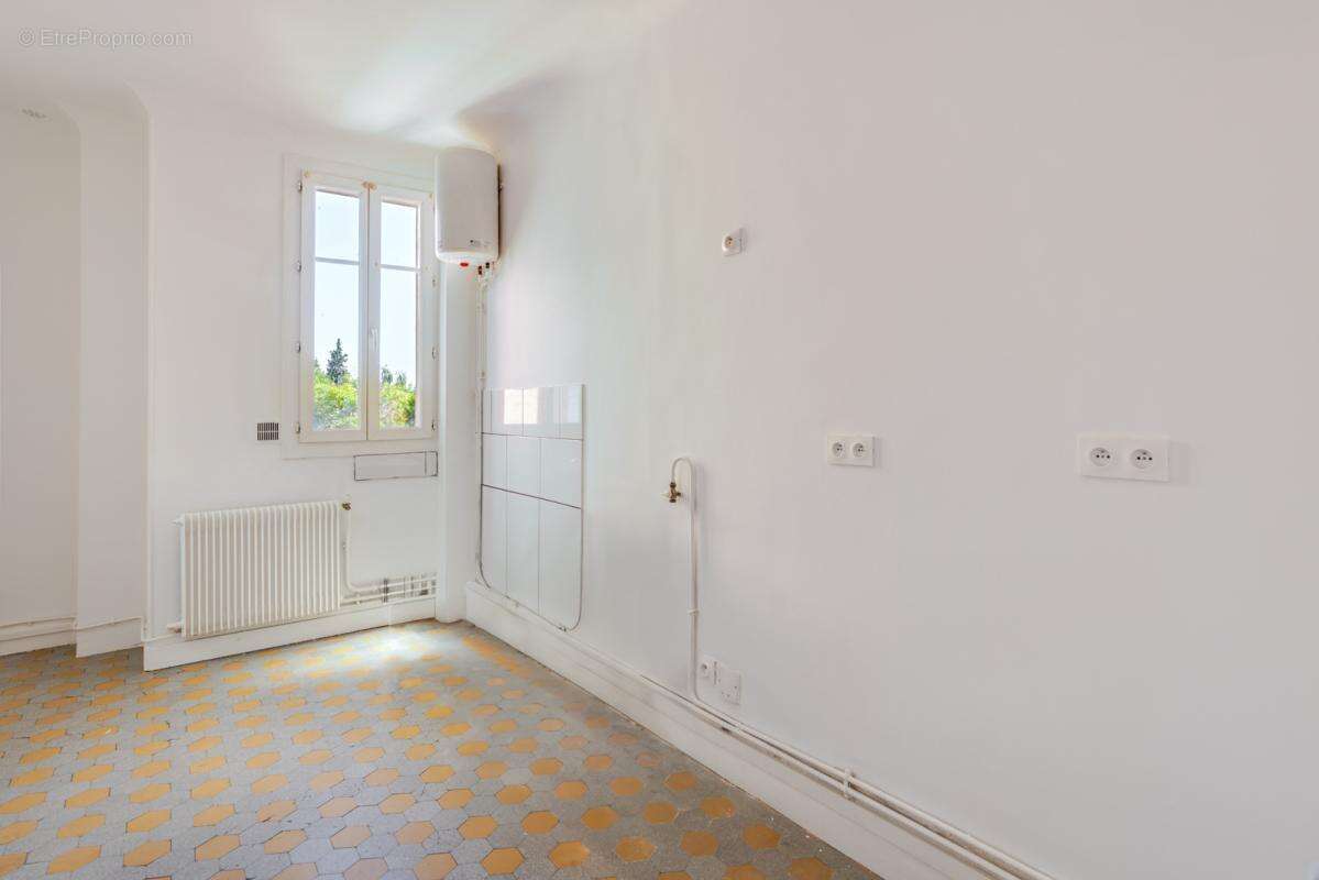 3 pièces 60 m2 / Traversant / Charme de l'ancien - photo 4