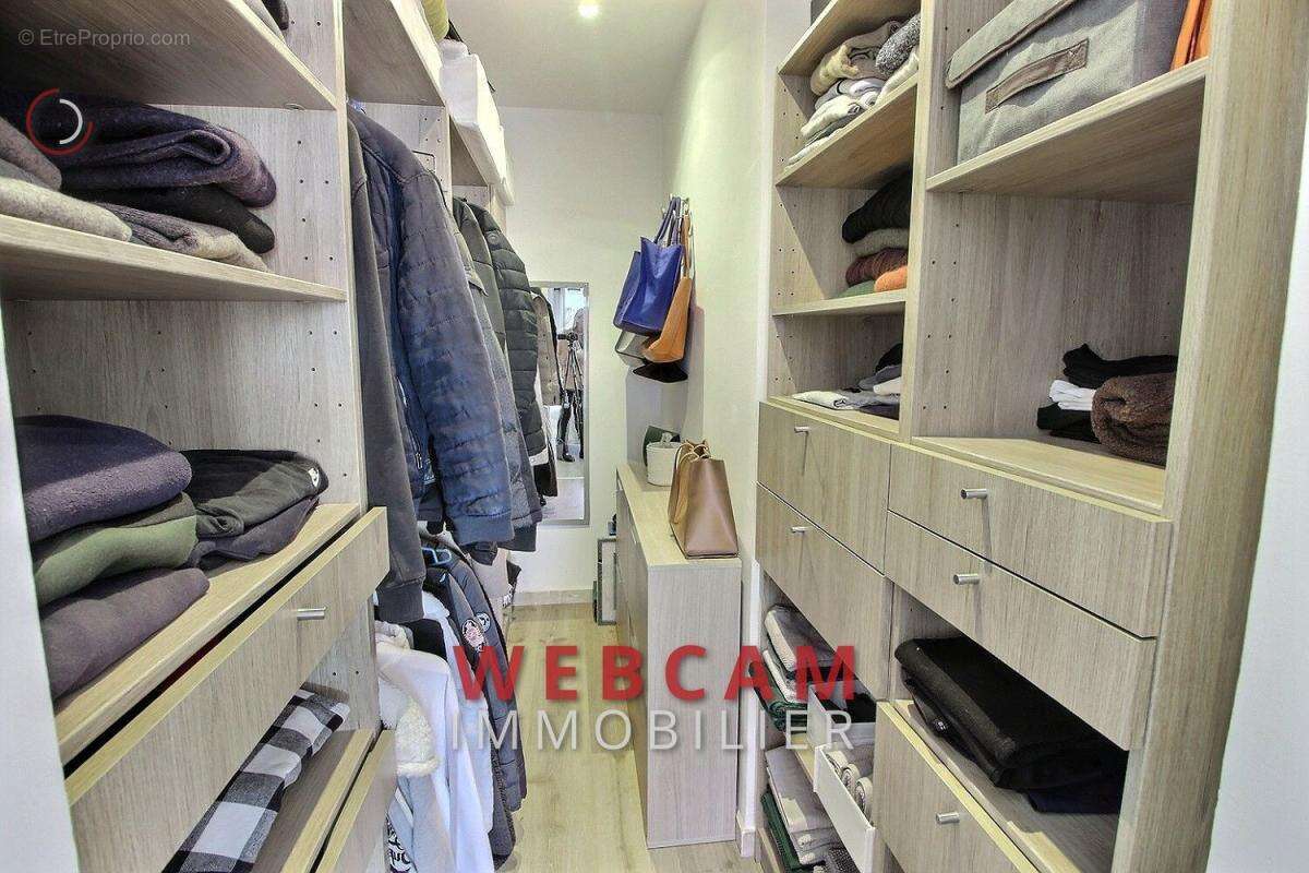 Appartement à LE CANNET