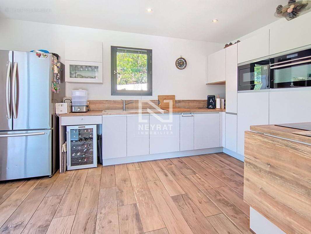 Maison à MONTAUROUX