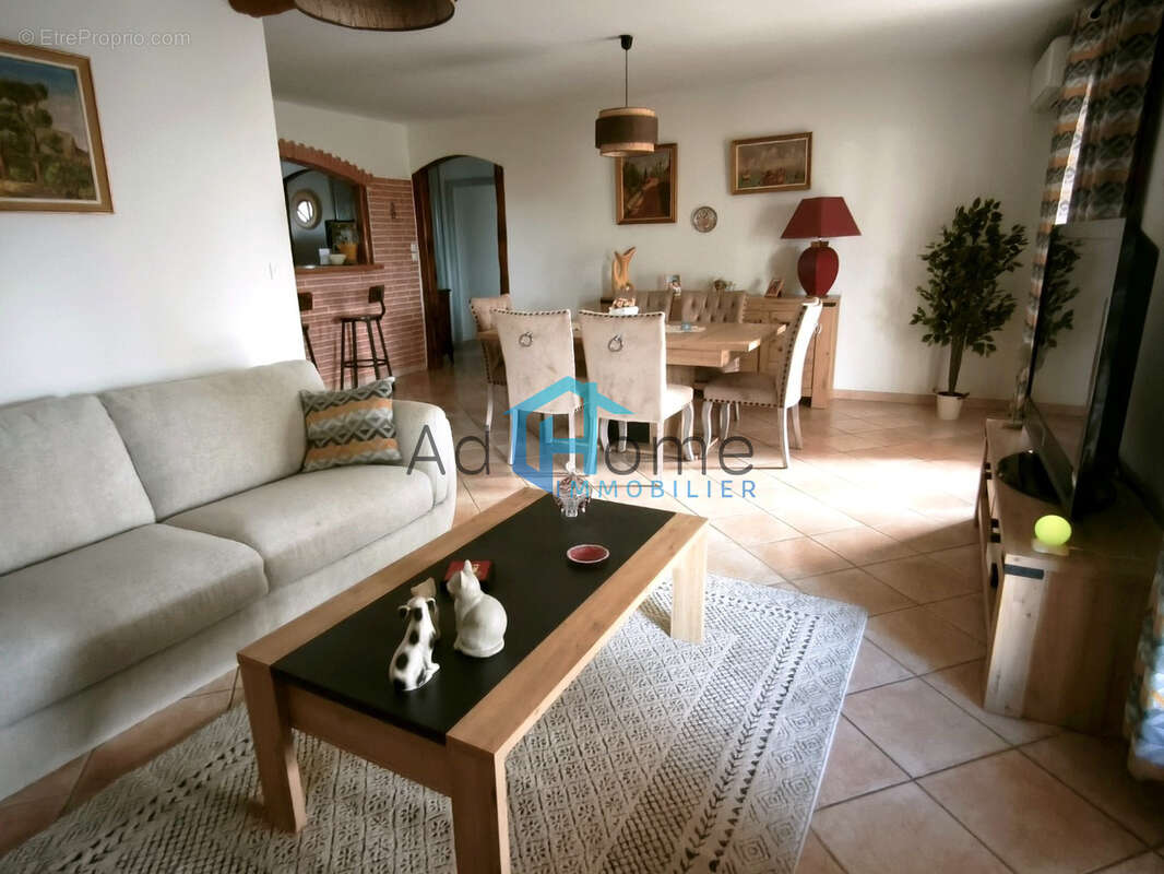 Maison à LARRA