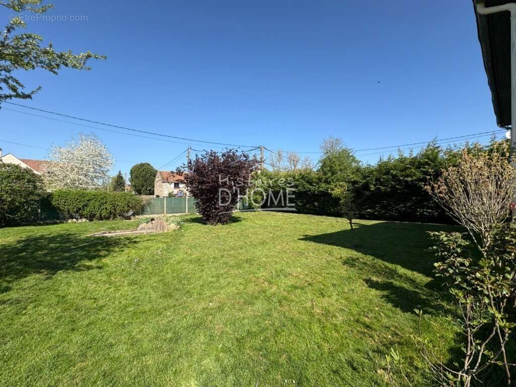 Maison à ROZAY-EN-BRIE