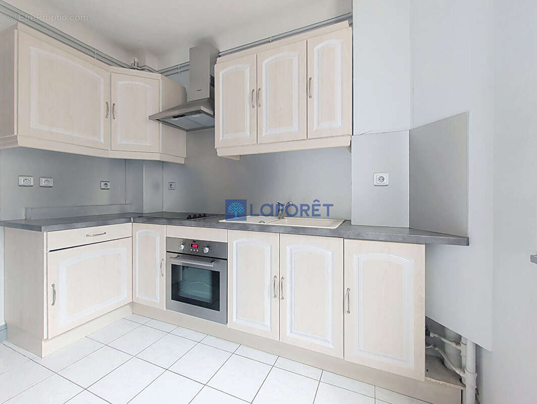 Appartement à PARIS-2E