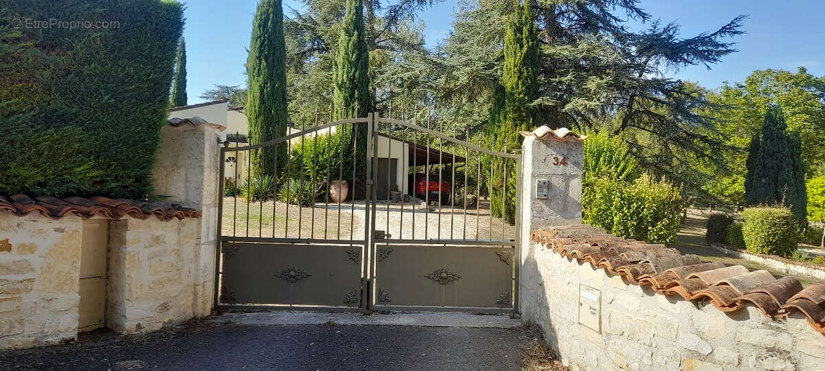 Maison à VOEUIL-ET-GIGET