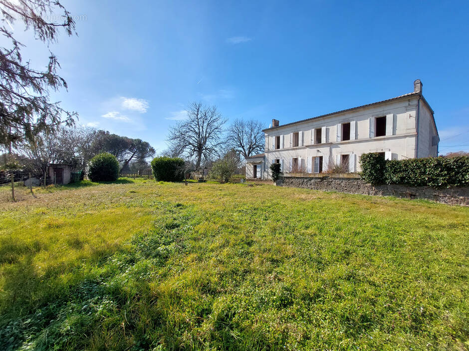 Maison à CHAMADELLE