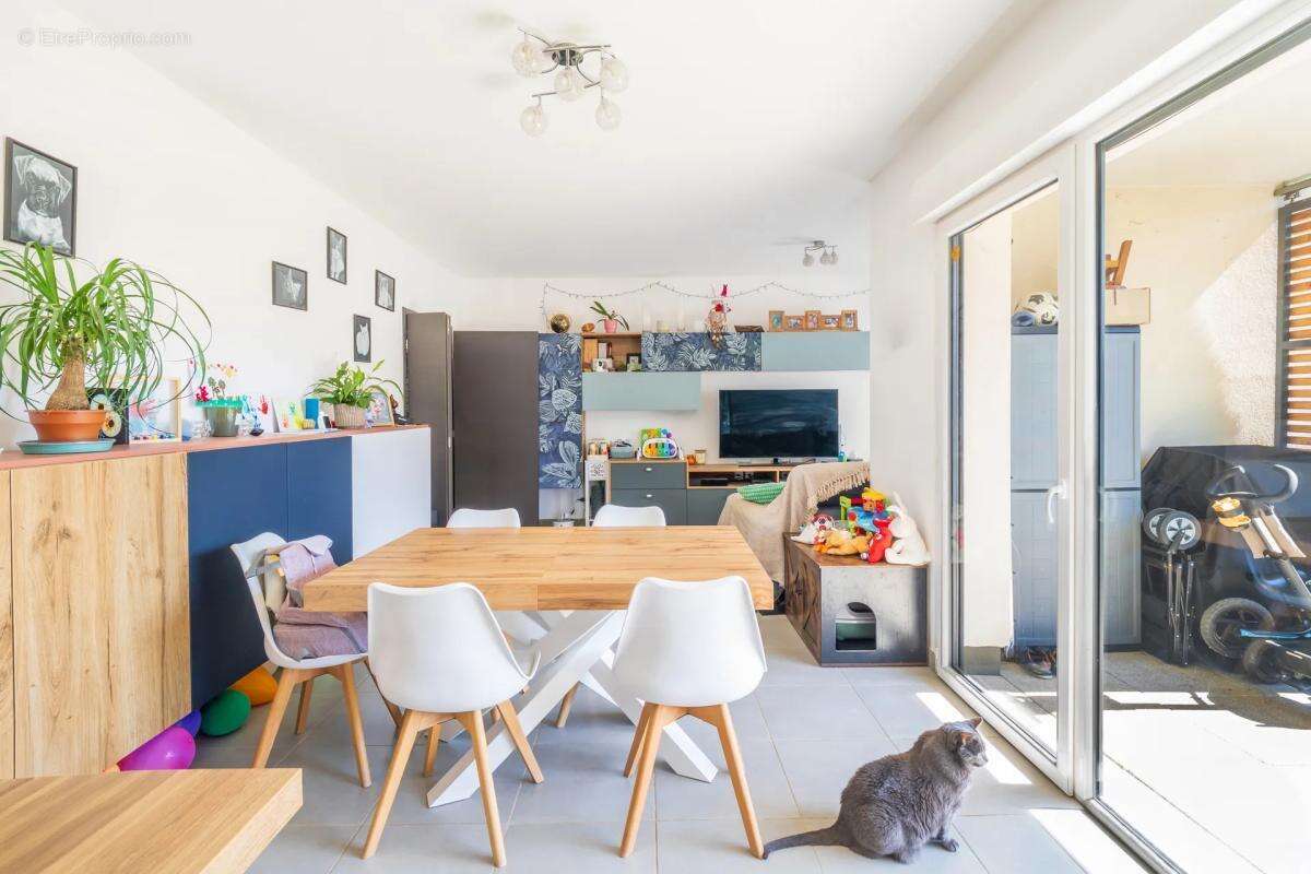 Appartement à ARTHAZ-PONT-NOTRE-DAME