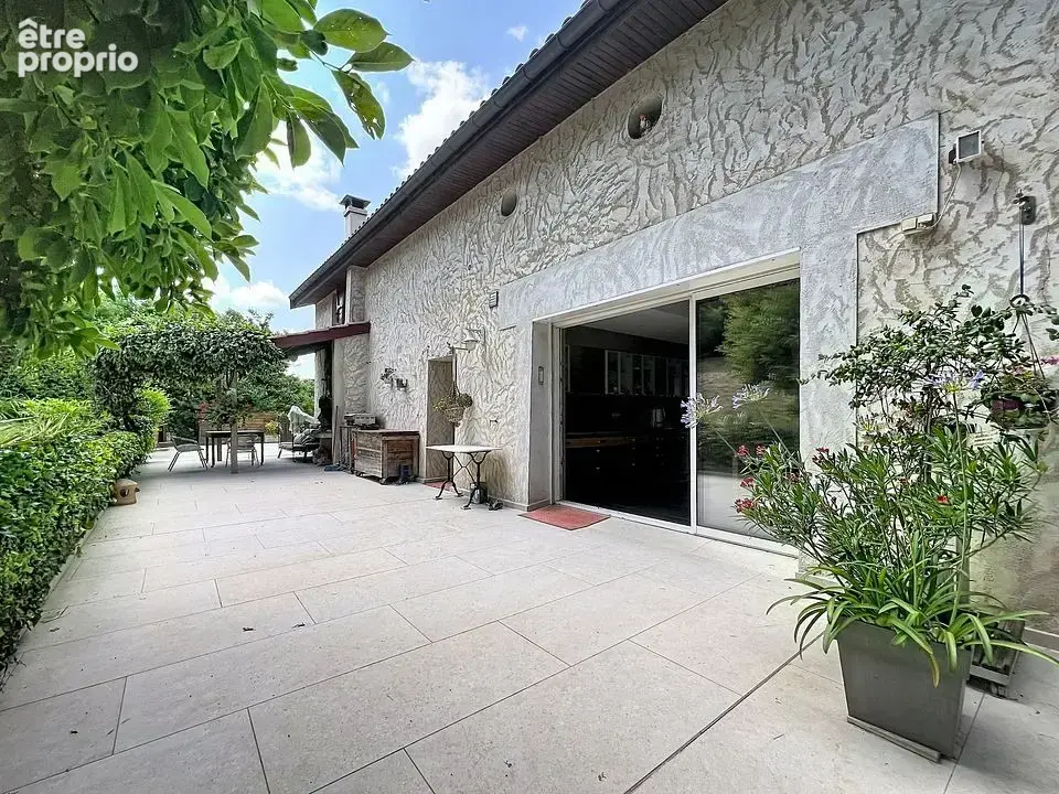 Maison 372 m² à Francheville  - photo 4