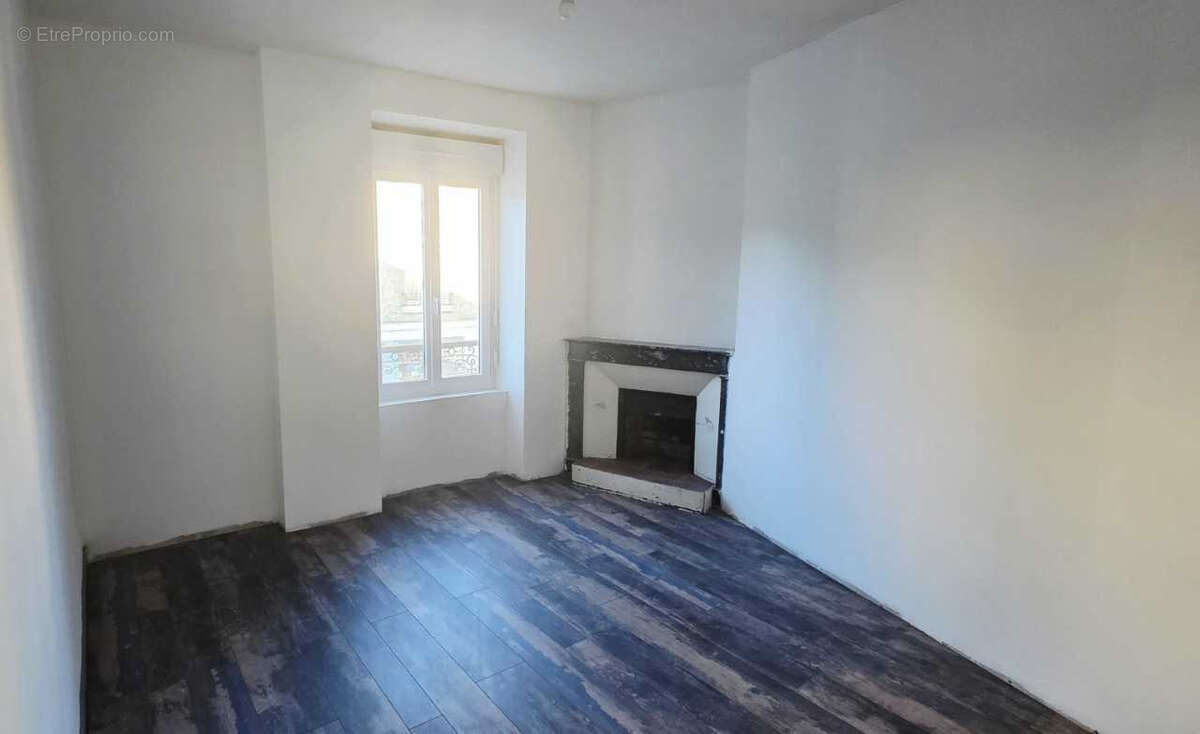 Appartement à BRIVE-LA-GAILLARDE