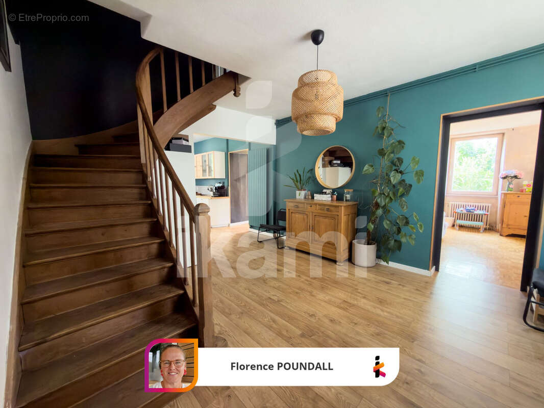 Moras-en-Valloire, maison de 226 m2 avec 6 chambres sur terrain avec pisicne - photo 2