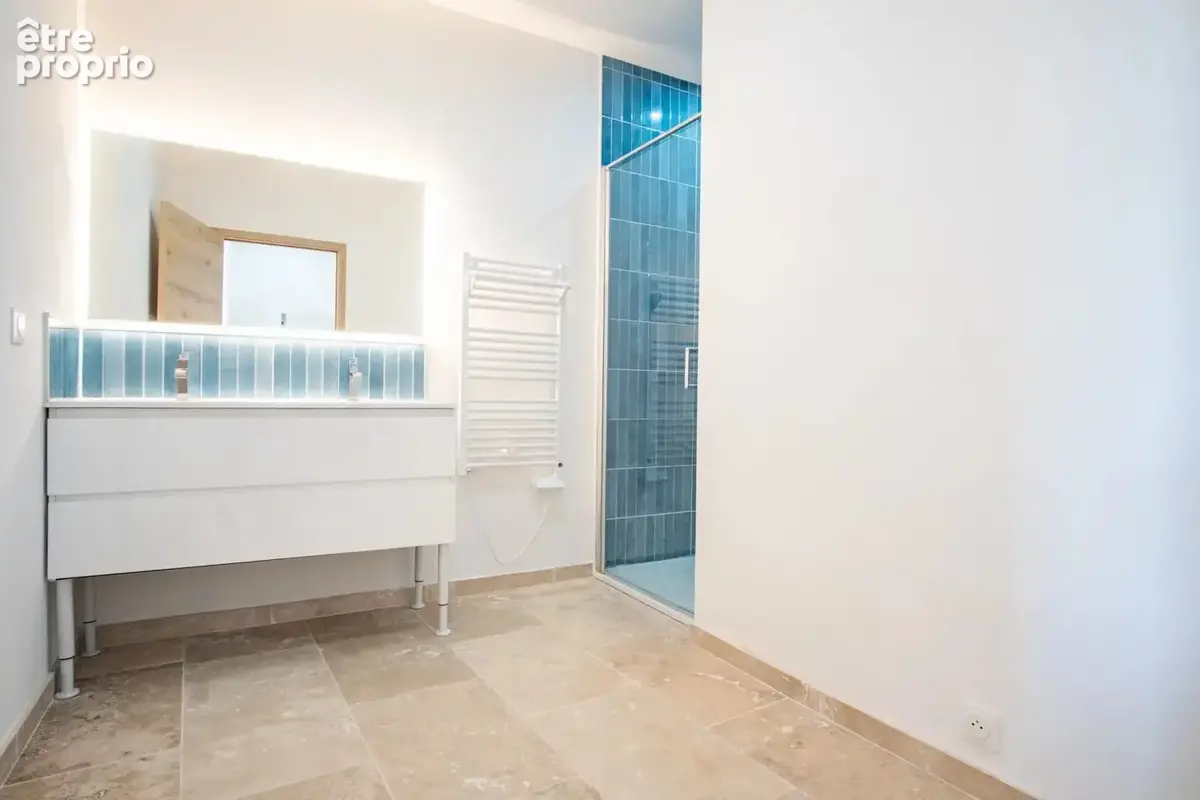 Dans un ensemble de 5 lots à vendre individuellement - photo 10