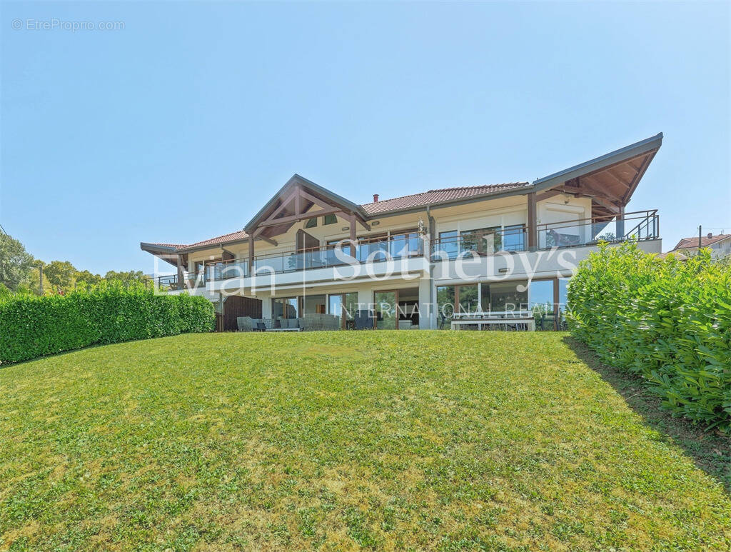 Appartement à MAXILLY-SUR-LEMAN