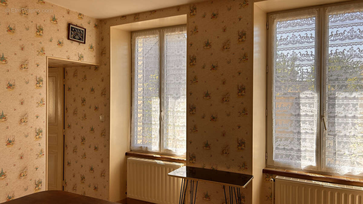 Maison à SACIERGES-SAINT-MARTIN