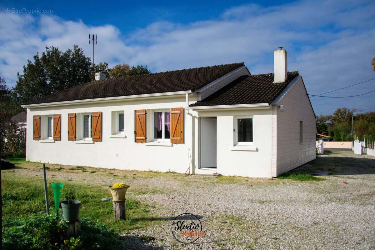 Maison à SAINT-COLOMBAN