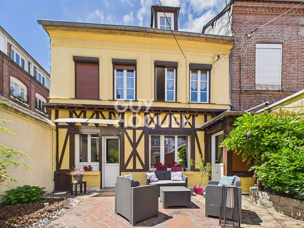 Maison à ELBEUF