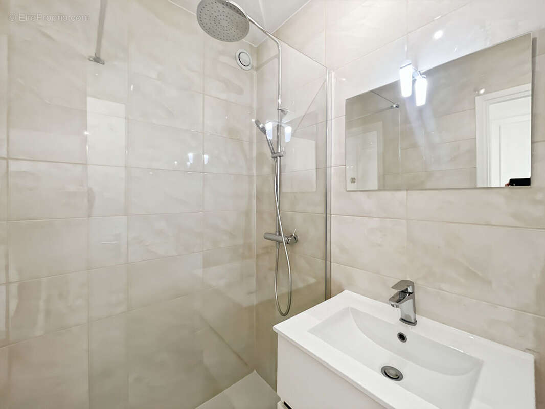 Appartement à MOUGINS