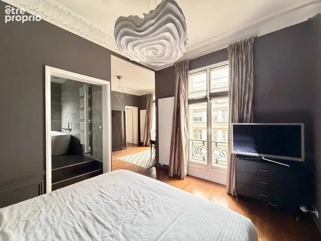 Paris 16 . Foch - Pergolèse, belle rénovation,  plein Sud            150 m2 / 3 chambres - 4ème étage - photo 16