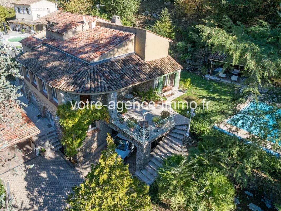 Maison à TOURRETTE-LEVENS