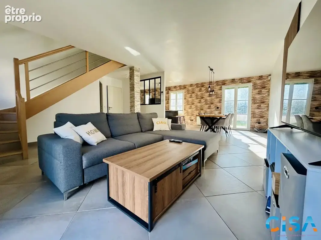 Maison 7 pièces 144 m² à vendre à Neuilly-En-Thelle (60530) - photo 2
