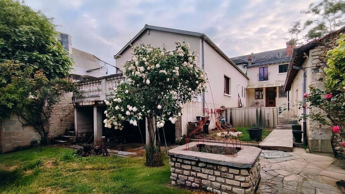 Maison à MARCILLY-SUR-VIENNE