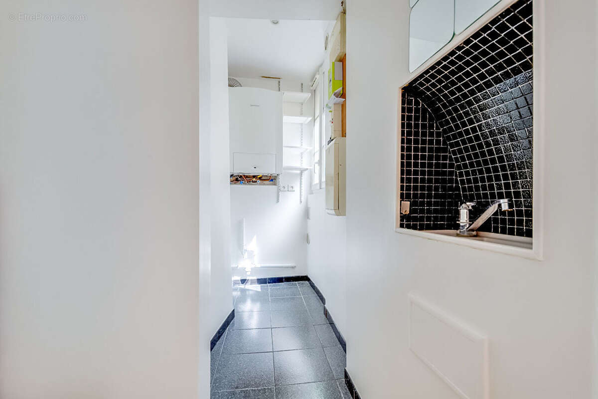Appartement à PARIS-17E