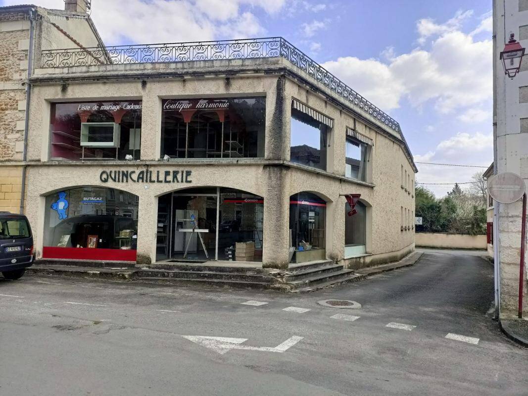 Commerce à VERGT