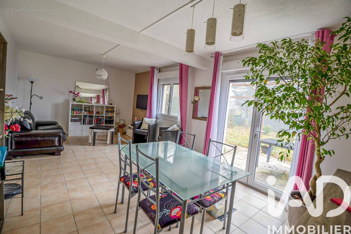 Photo 1 - Maison à MONTECH