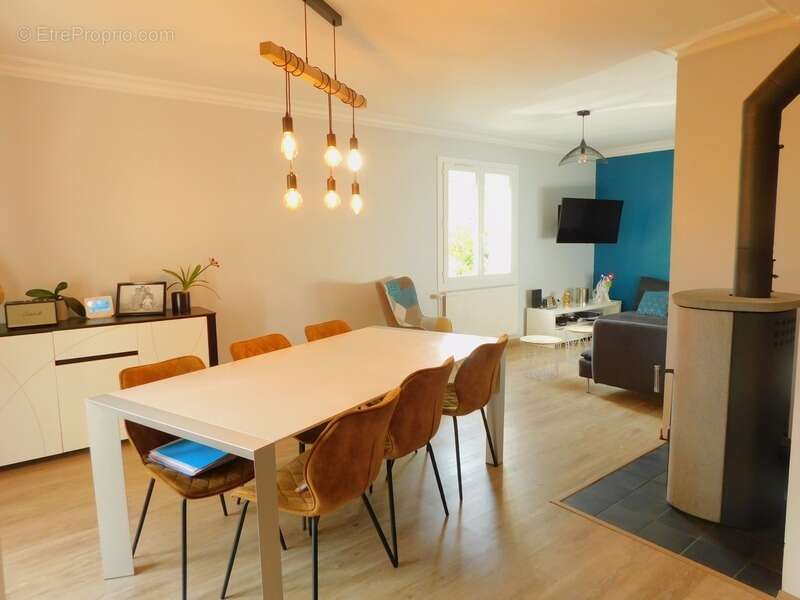 Maison à LA CHAPELLE-JANSON