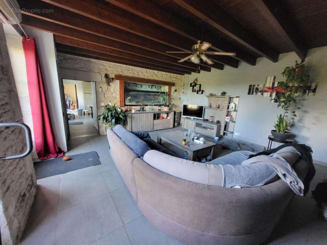 Maison 185 m² à Coulonges-Sur-L'autize  - photo 3