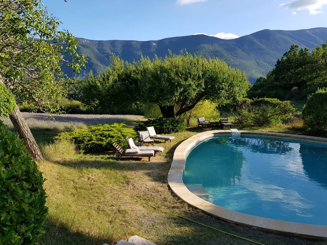 Maison à VAISON-LA-ROMAINE