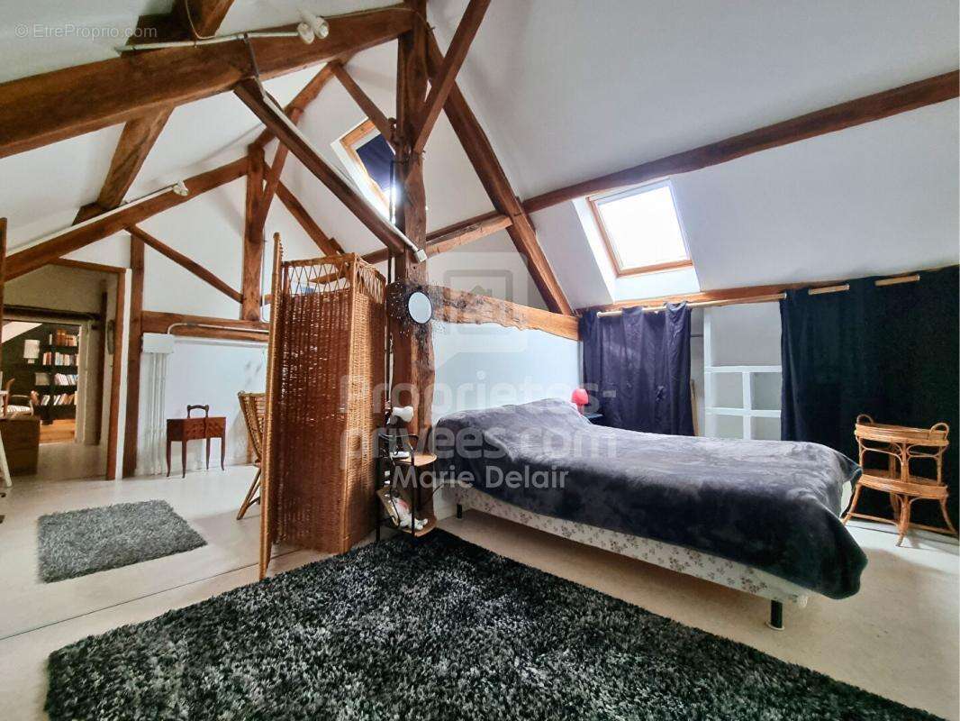 Maison Saint Loup Des Bois 6 pièce(s) 174 m2 - photo 12
