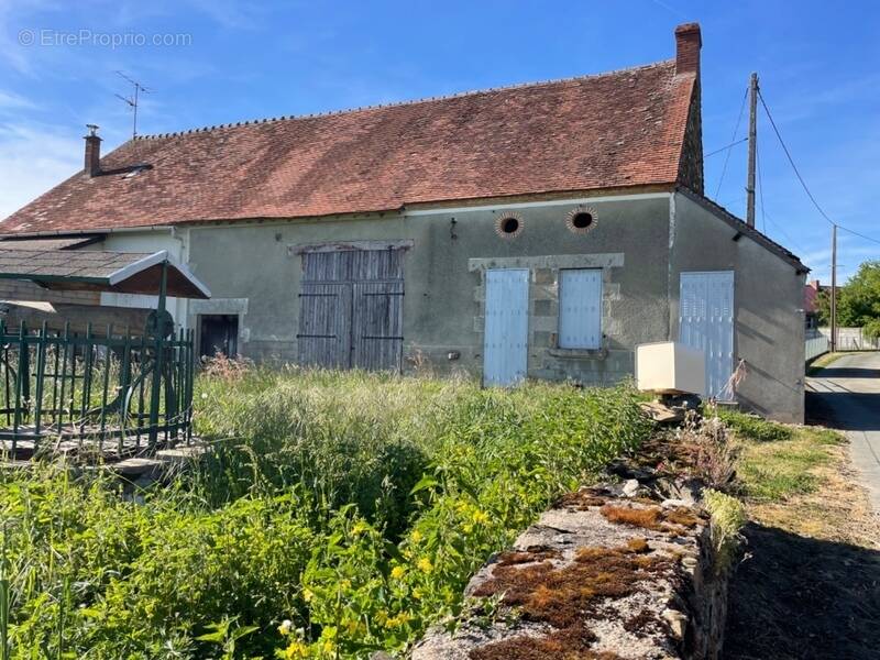 Maison à NOUZEROLLES