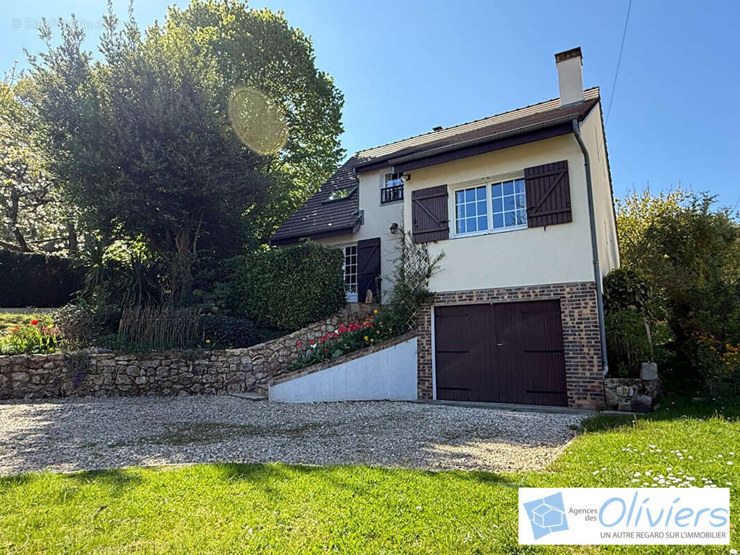Maison à CHEVREUSE