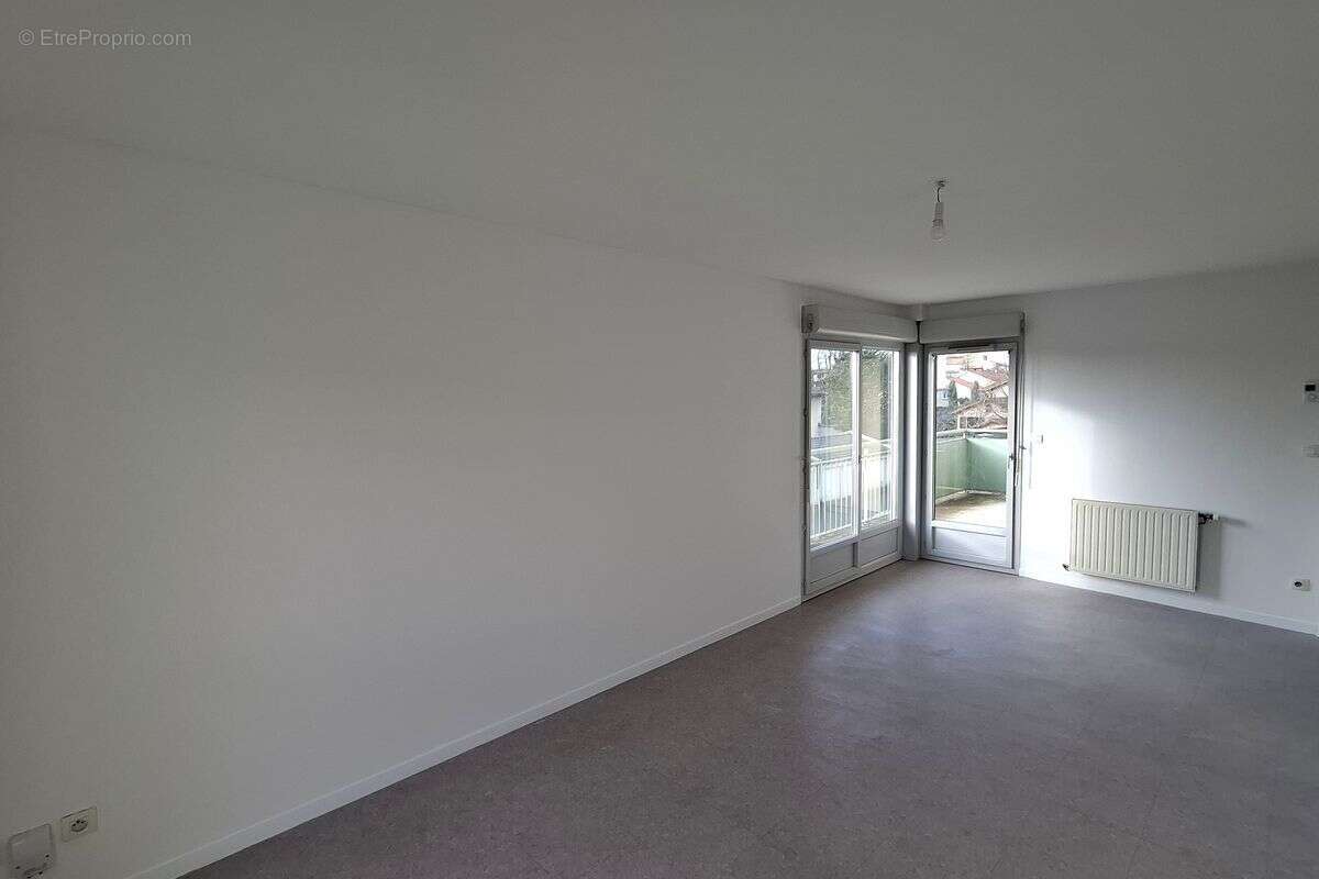 Appartement à RILLIEUX-LA-PAPE