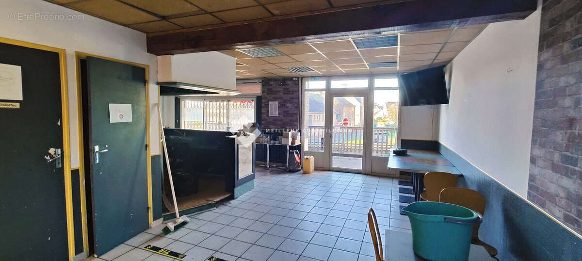 Appartement à CAUREL