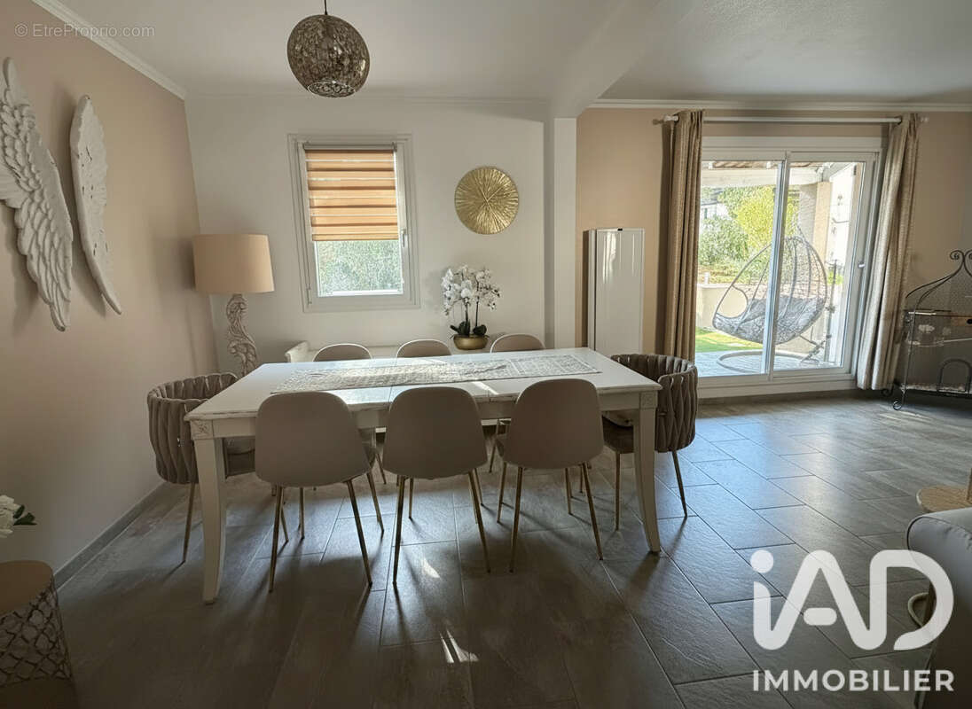 Maison 125 m² à Roquefort-La-Bedoule  - photo 5