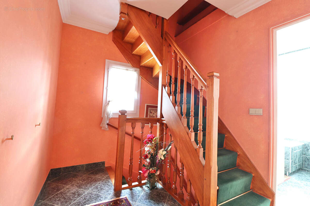 Maison à SAINT-MAUR-DES-FOSSES