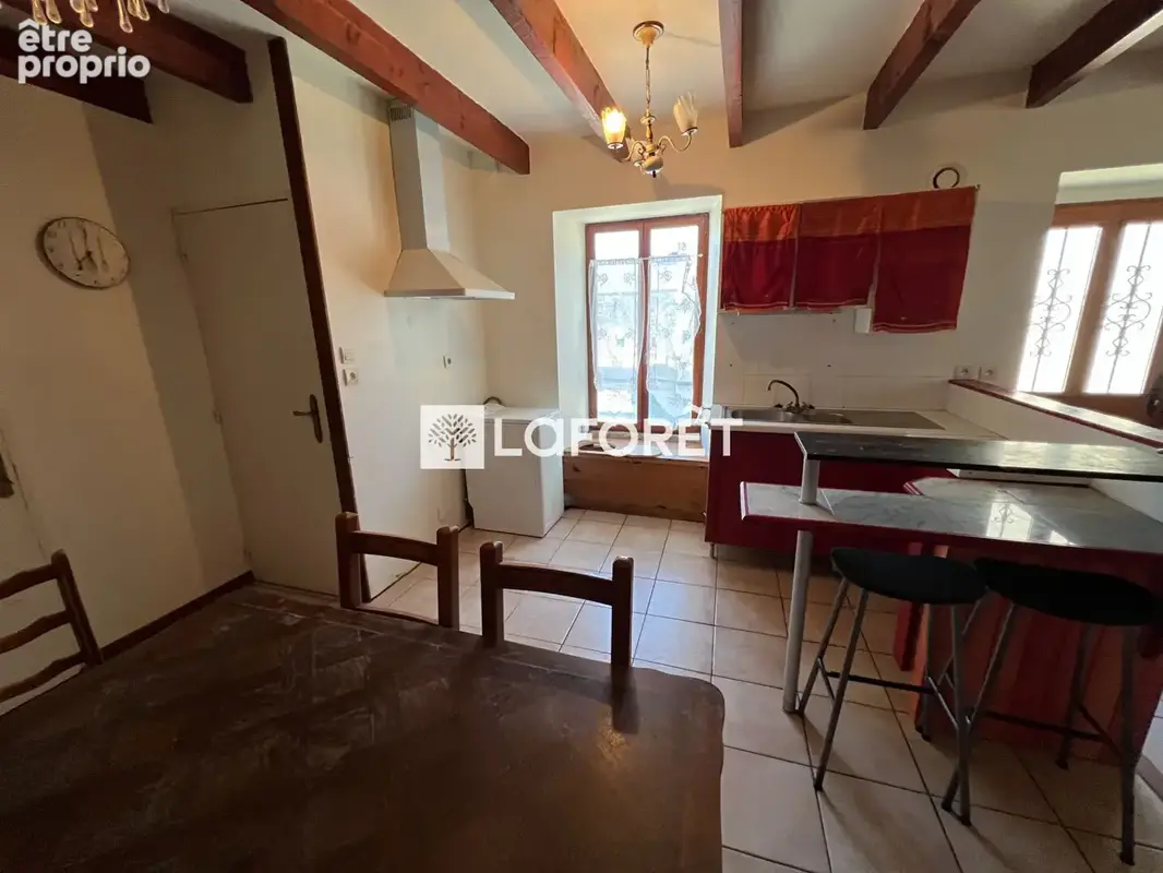 Maison de Bourg avec extérieur. - photo 7