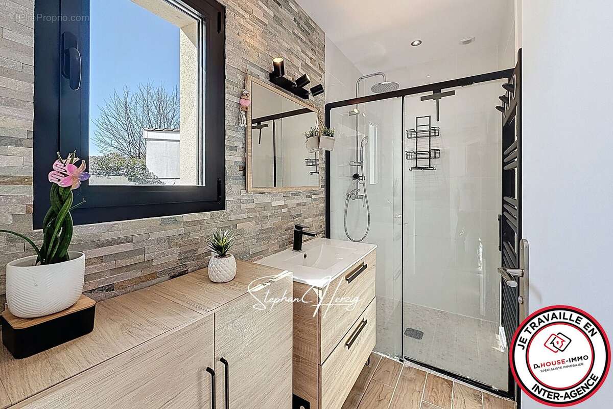 Maison à VILLENAVE-D'ORNON