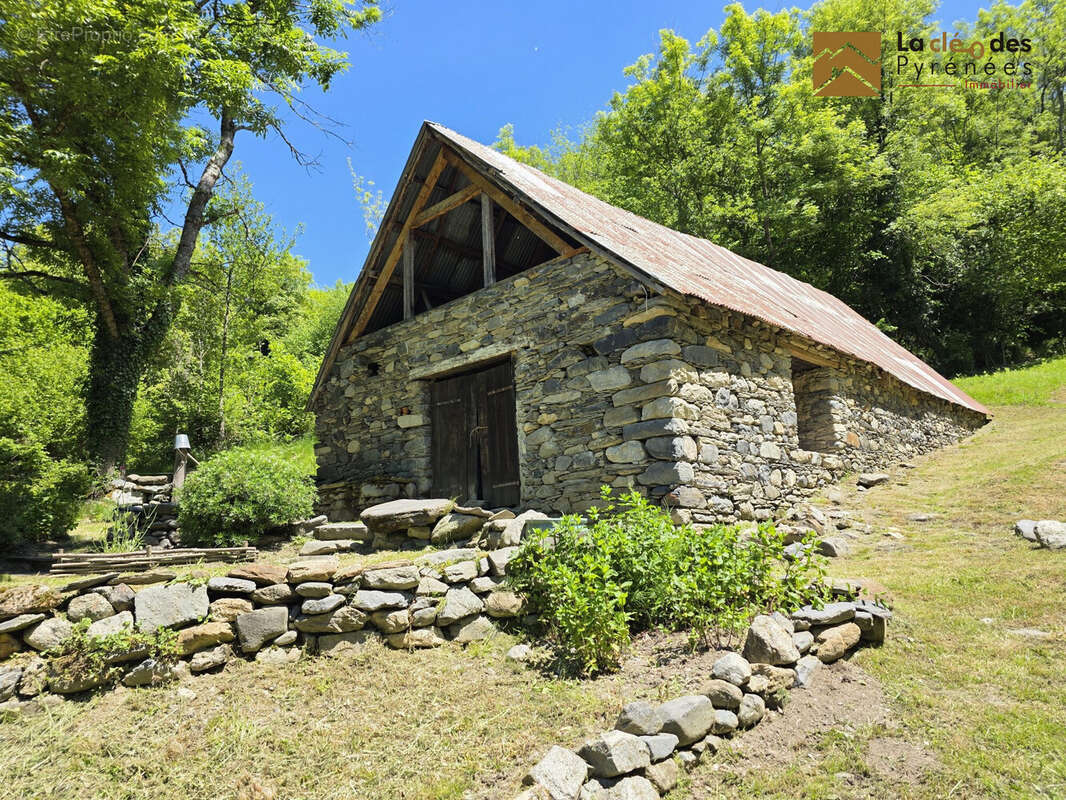 Maison à SAINT-PASTOUS