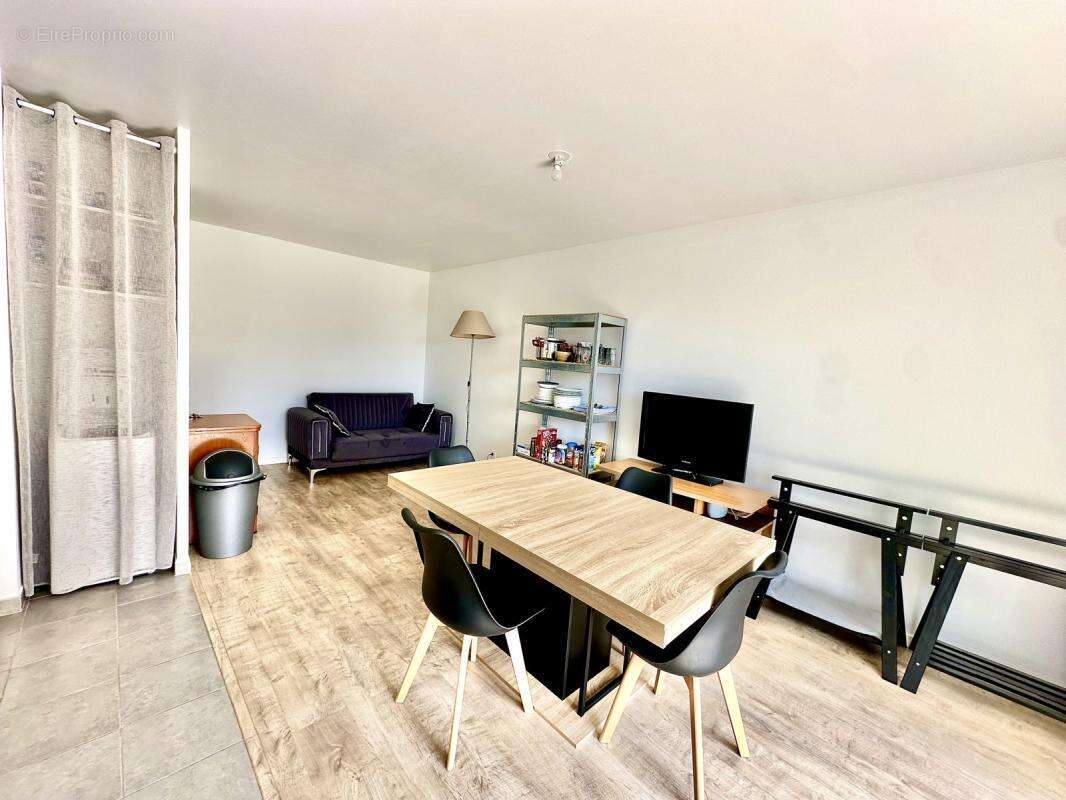 Appartement à CORBEIL-ESSONNES