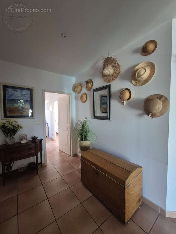 Maison à SAINT-GENIES-DE-FONTEDIT